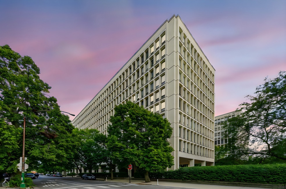 University Park unit 825N, Chicago, IL 60615 - photo 1