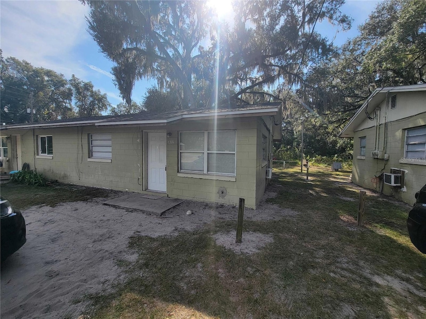 402 Peters St, Wildwood, FL 34785 - photo 1