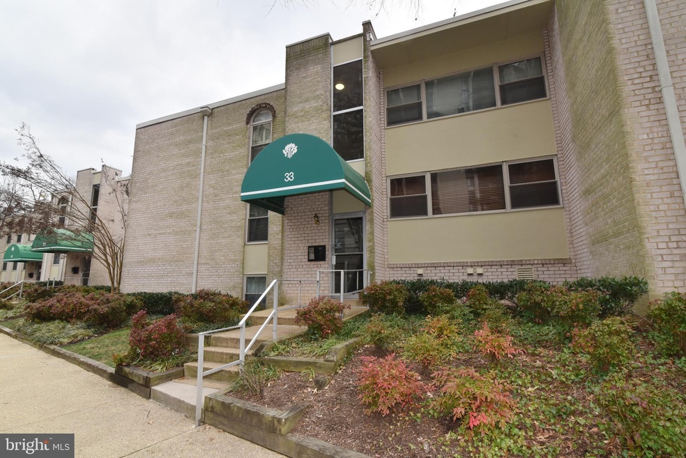 33 Canterbury Square unit 201, Alexandria, VA 22304 - photo 1