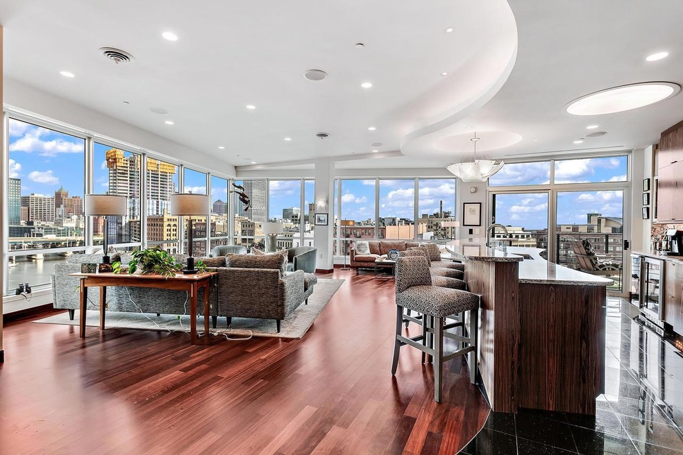 Rare Find! Spectacular Waterfront Condo!