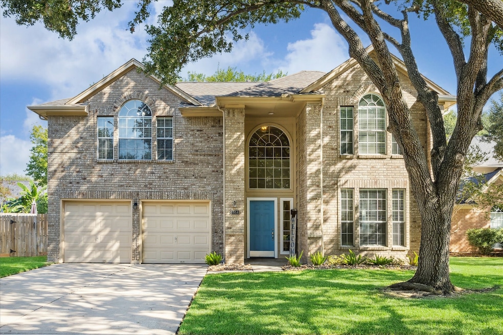 1914 Lori Ct. offers +/- 2,732 square feet of 2-story living space and is located on a cul-de-sac street in Seabrook's Harbour Cove Estates. The floor plan offers 4 bedrooms, with primary on the lower level, 2.5 bathrooms, formal dining room, family room and upper level gameroom.