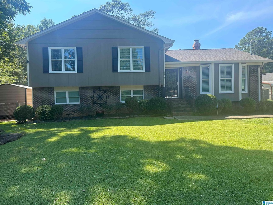 1736 Reed Rd NE, Center Point, AL 35215 - photo 1