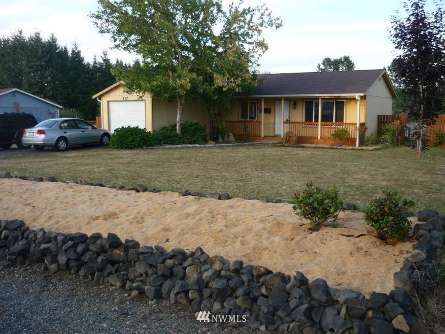117 Valley Meadows Loop, Chehalis, WA 98532 - photo 1
