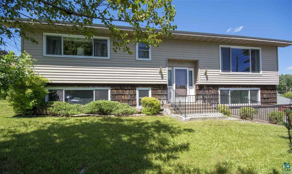 2415 W 26th St, Duluth, MN 55811 - photo 1