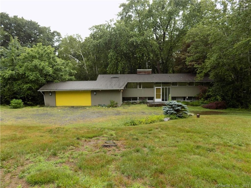 71 Pheasant Ridge Rd, Redding, CT 06896 - photo 1