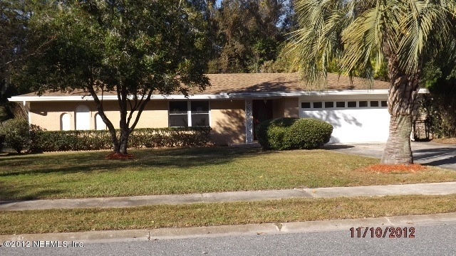 6749 Bakersfield Dr, Jacksonville, FL 32210 - photo 1