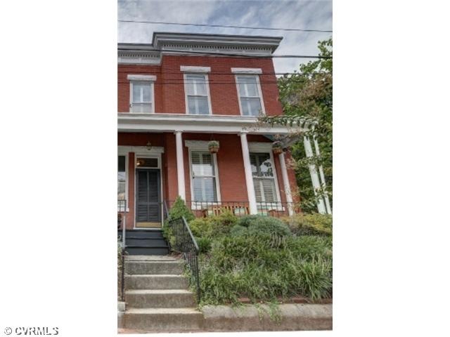 Exterior Front - 212 N Plum Street