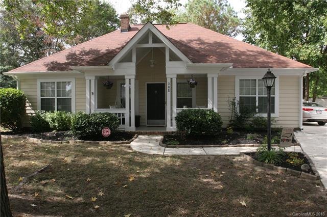 Welcome Home! Well maintained home just waiting fo