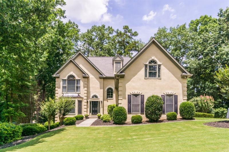 Welcome Home To this meticulously maintained 5 bed