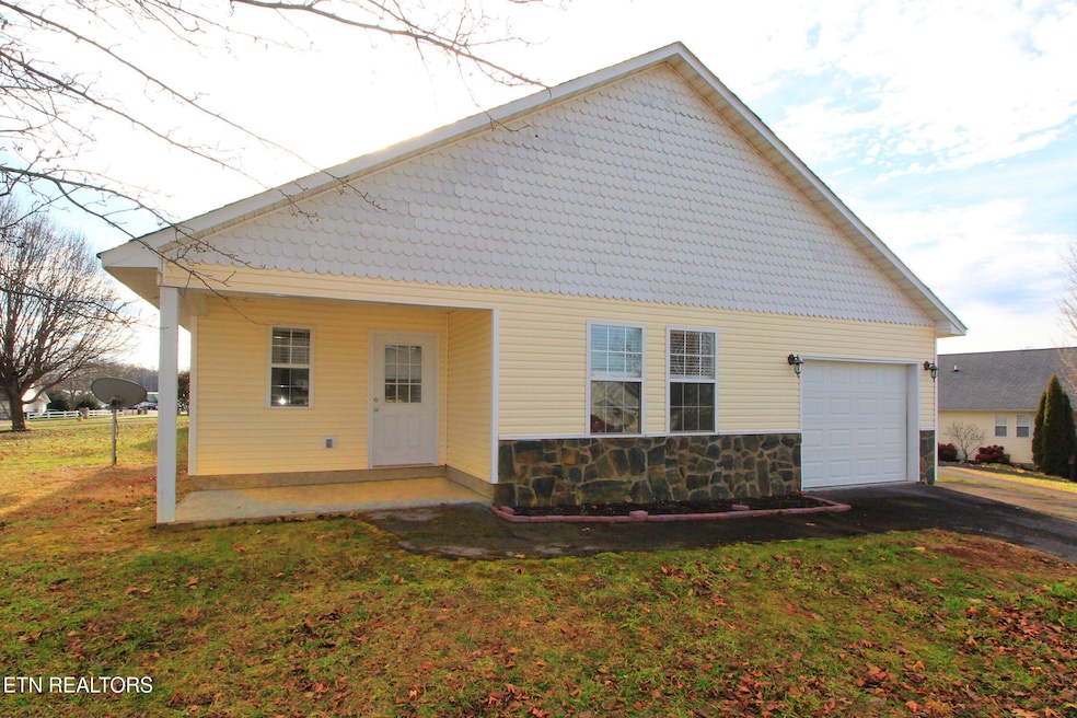 1505 Cypress View Ct, Sevierville, TN 37862 - photo 1