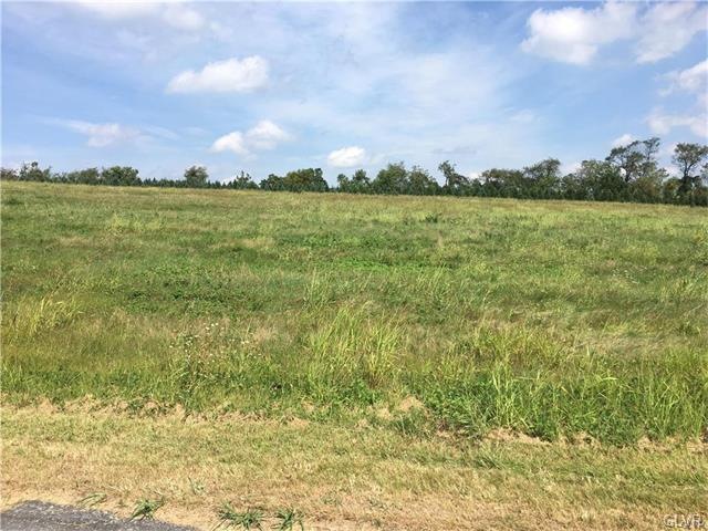 2368 Beacon Rd, Bath, PA 18014 - photo 1