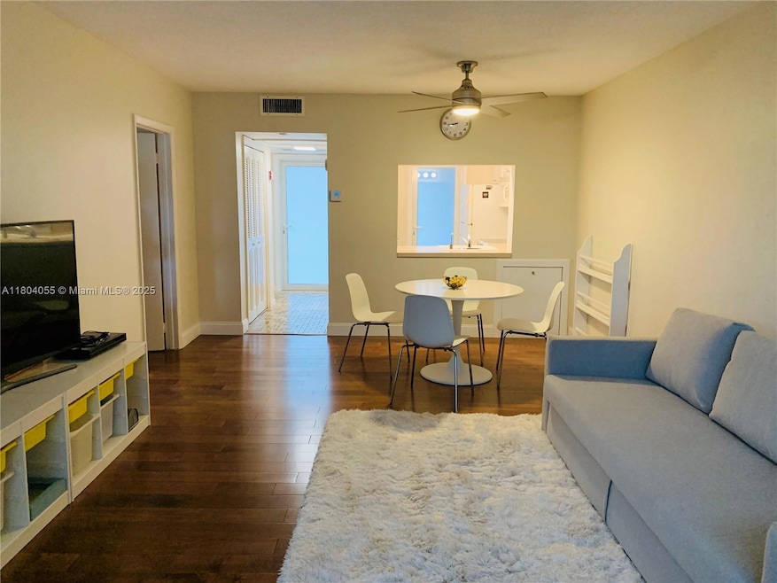 For Rent $1,950/month