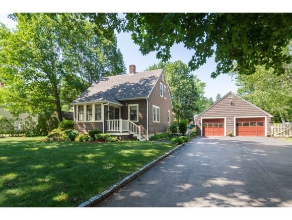 418 Sherburne Rd, Portsmouth, NH 03801 - photo 1