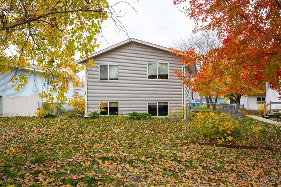 11 8th Ave N, Sauk Rapids, MN 56379 - photo 1