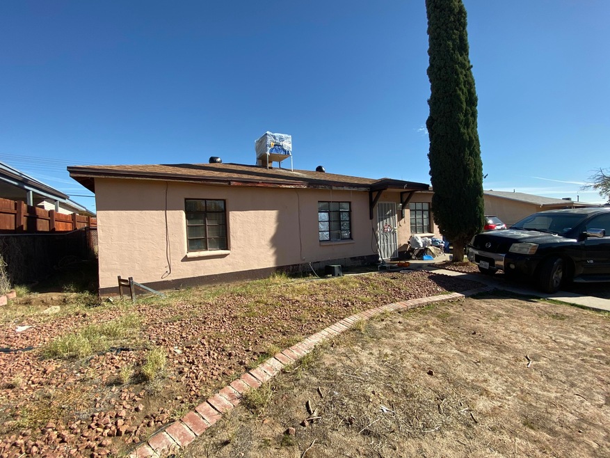 912 Lariat St, El Paso, TX 79915 - photo 1