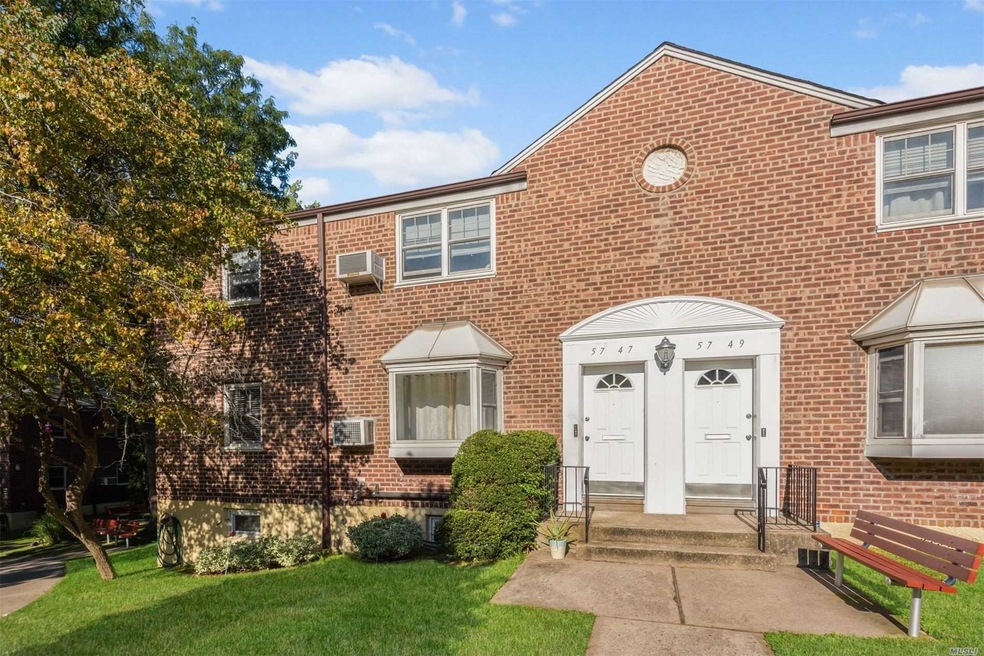 57-47 Marathon Pkwy unit Lower, Little Neck, NY 11362 - photo 1