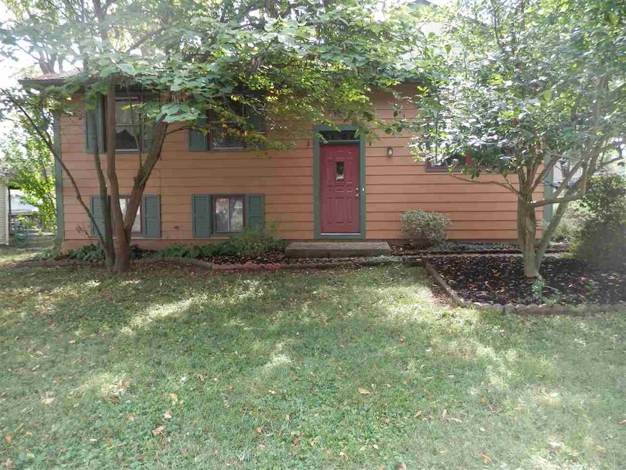 3611 W Parkview Dr, Bloomington, IN 47404 - photo 1