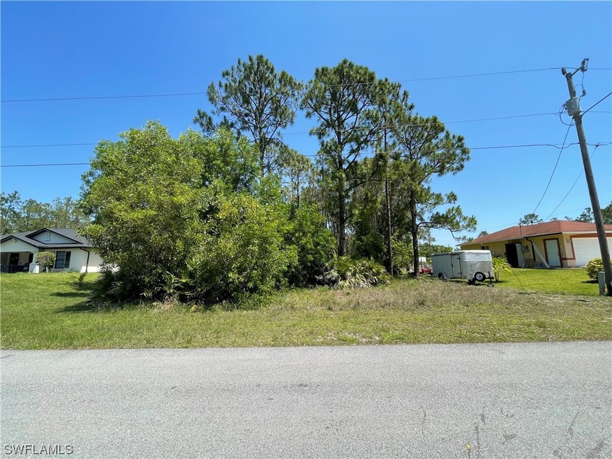 423 Broadmoor St, Lehigh Acres, FL 33974 - photo 1