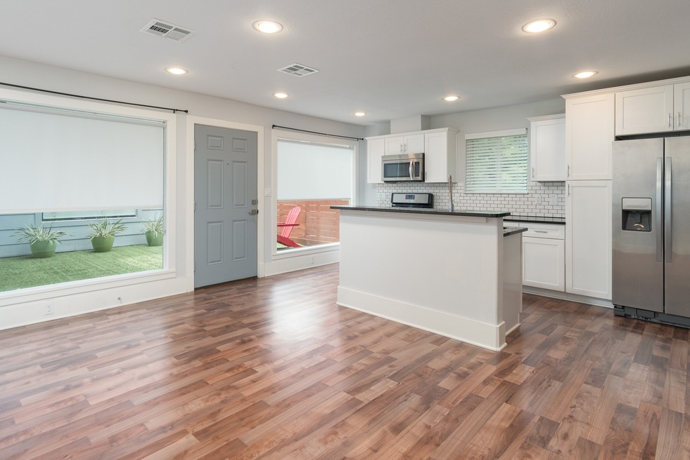 2019 Huldy St unit 5, Houston, TX 77019 - photo 1