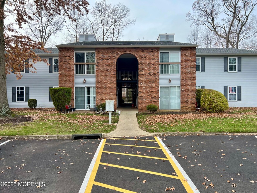 7 Seattle Ct unit 5, Freehold, NJ 07728 - photo 1