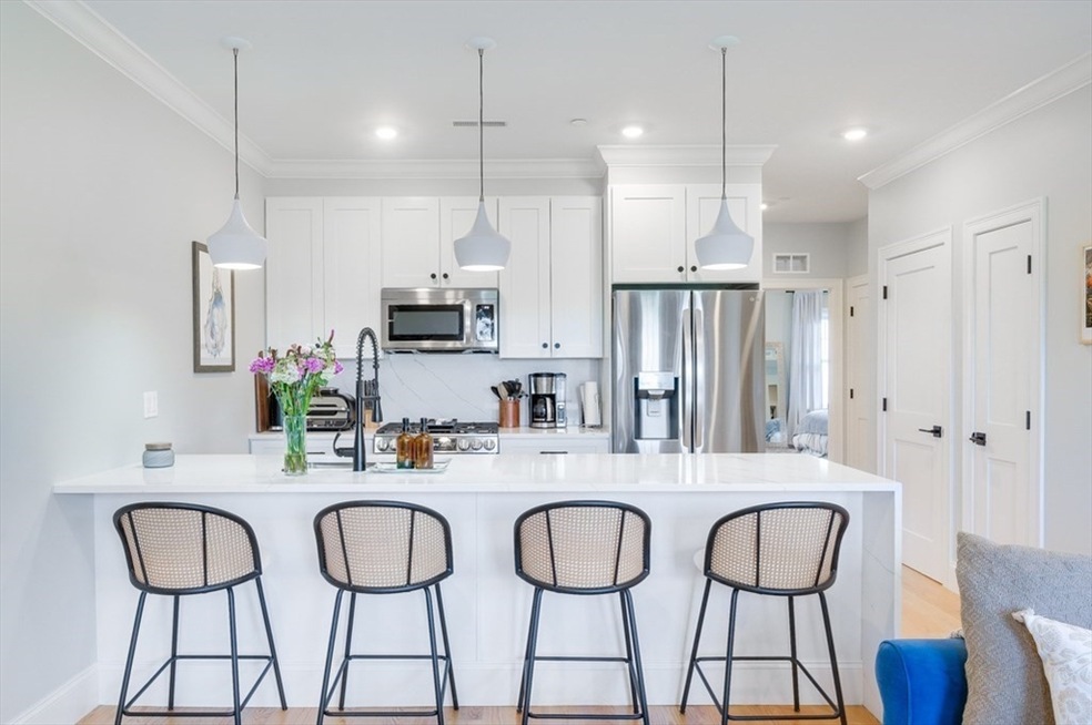 31 Boardman St unit 2, Boston, MA 02128 - photo 1