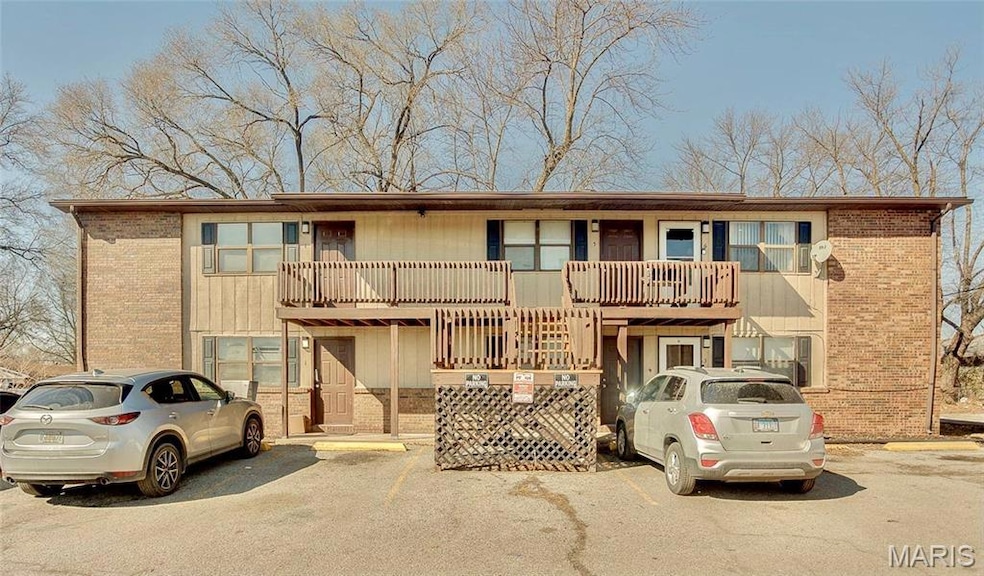 913 Joliet Dr unit 1, Sauget, IL 62206 - photo 1