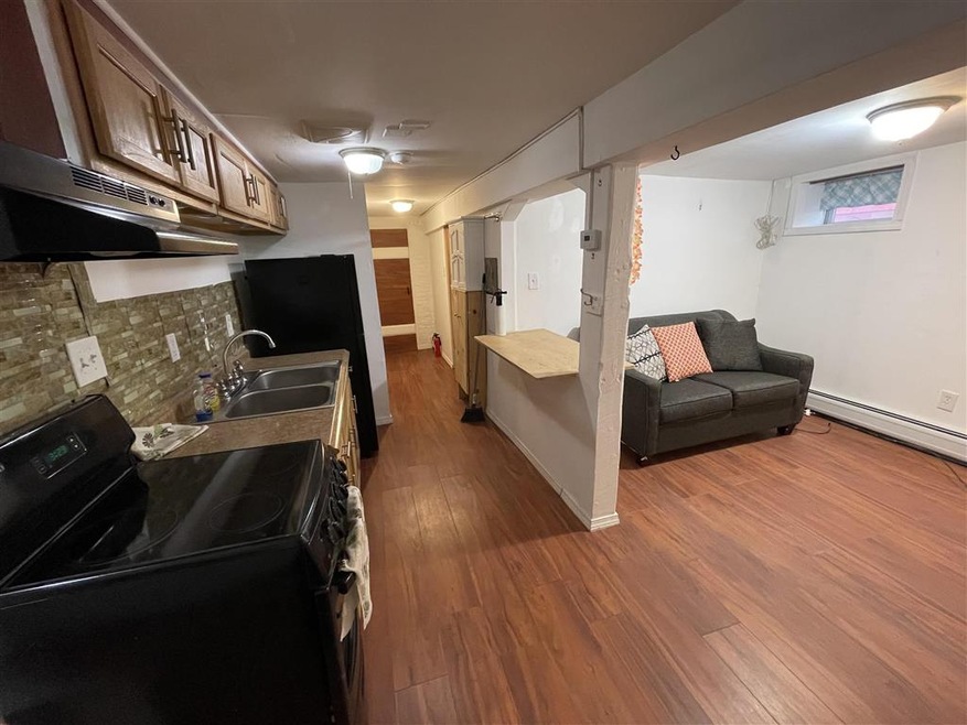 33 Lock St unit B, Nashua, NH 03064 - photo 1