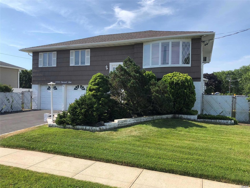 unlisted-address, Seaford, NY 11783 - photo 1