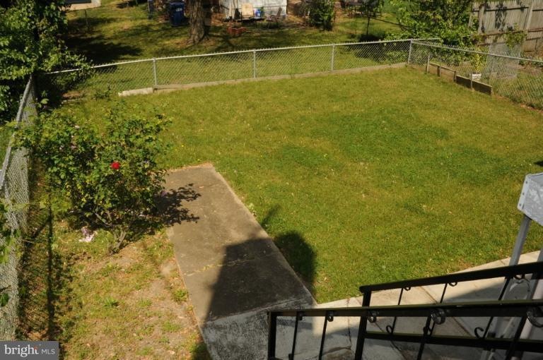 5932 N Kings Hwy, Alexandria, VA 22303 - photo 1