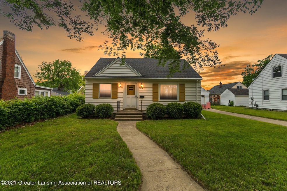1813 W Ottawa St, Lansing, MI 48915 - photo 1