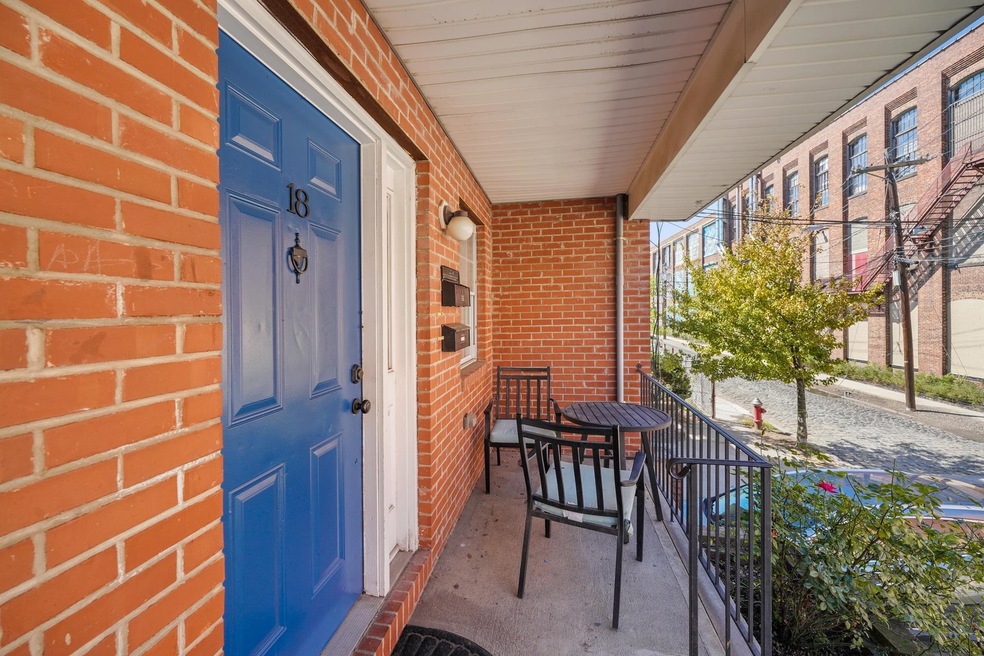 18 Manning Ave, Jc, Bergen-Lafayett, NJ 07034 - photo 1