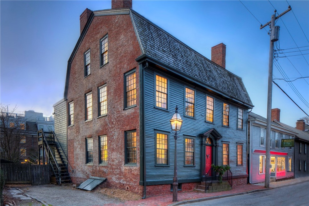 Three layers of 18th century brick define the doub