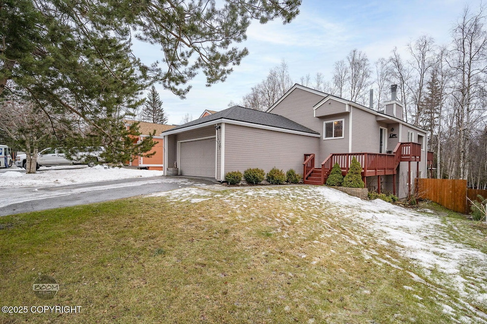 2-web-or-mls-18808 Sarichef Loop