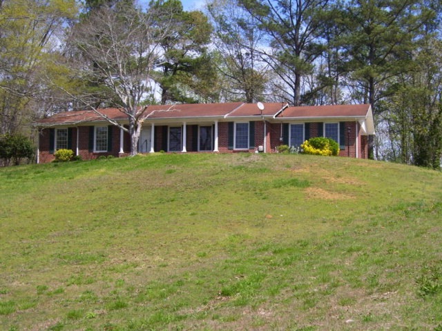 315 Kay Dr NE, Dalton, GA 30721 - photo 1