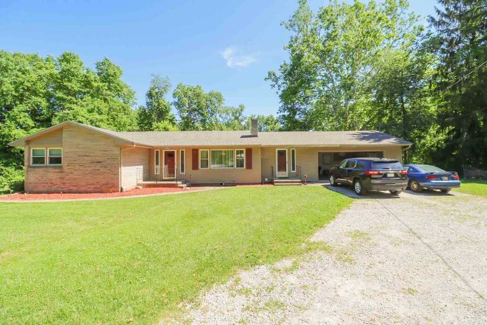 295 S Snowden St, Andrews, IN 46702 - photo 1