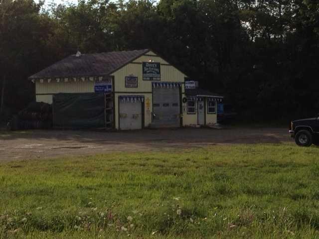 Parking Lot/Garage.