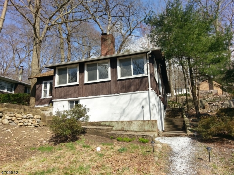 82 Cupsaw Dr, Ringwood, NJ 07456 - photo 1