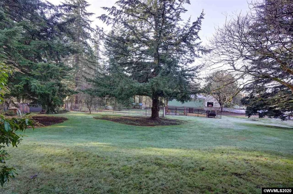 14877 Alluis Ln, Silverton, OR 97381 - photo 1