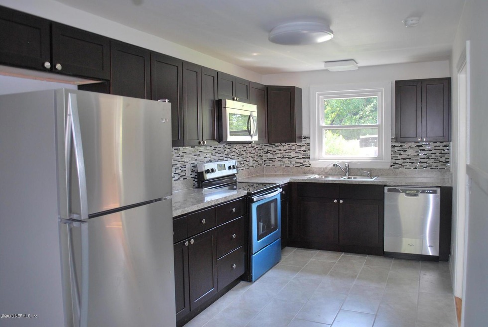 4603 Sunderland Rd, Jacksonville, FL 32210 - photo 1