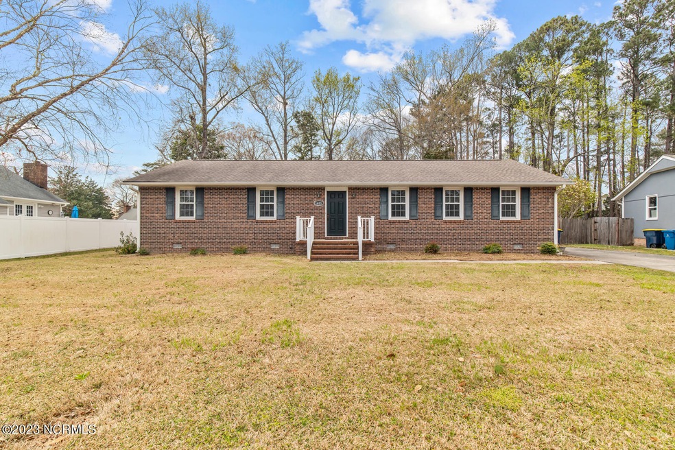 1403 Clifton Rd, Jacksonville, NC 28540 - photo 1