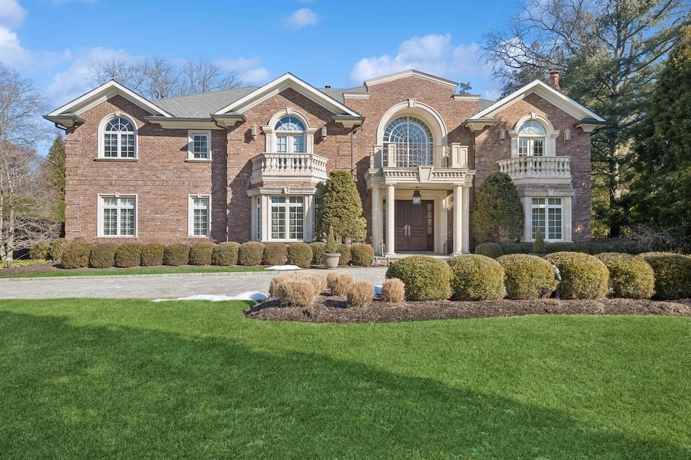 Sold $4,350,000 • Co-Listing Agent