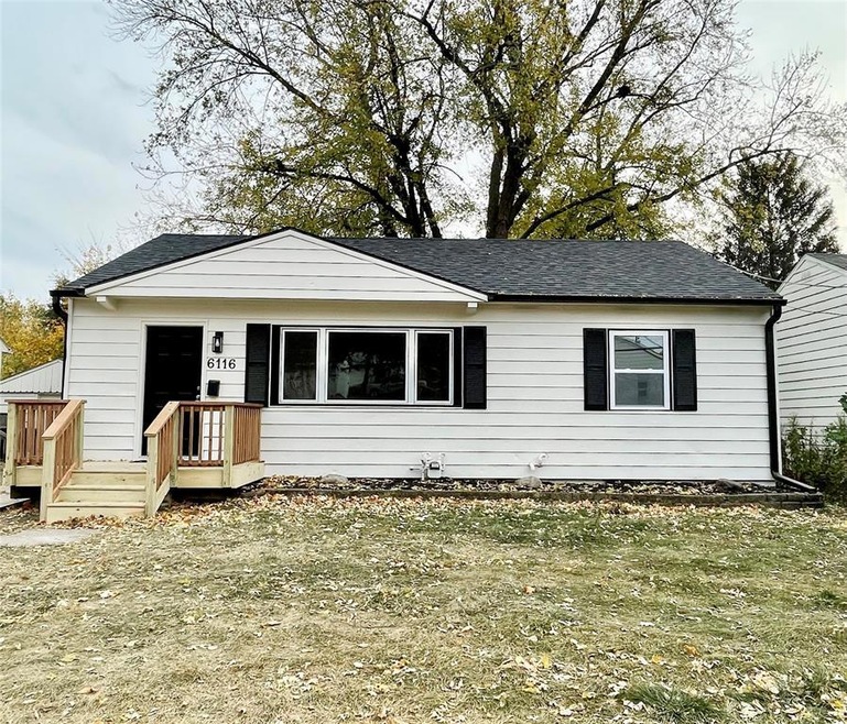 6116 Clark St, Des Moines, IA 50311 - photo 1