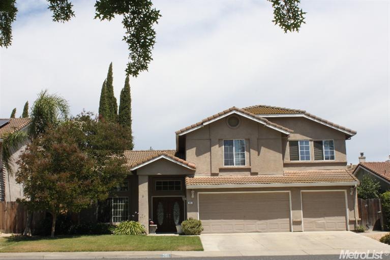 281 Cliffwood Way, Oakdale, CA 95361 - photo 1