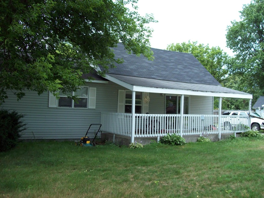 7951 Maple St, Vanderbilt, MI 49795 - photo 1