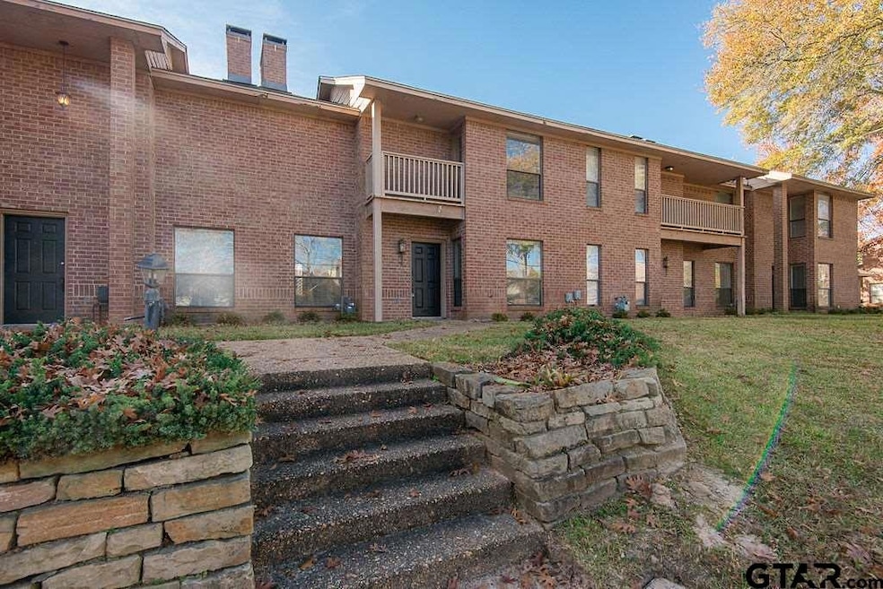 For Rent $1,600/month