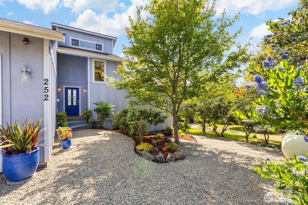 Pending $799,999 • Co-Listing Agent