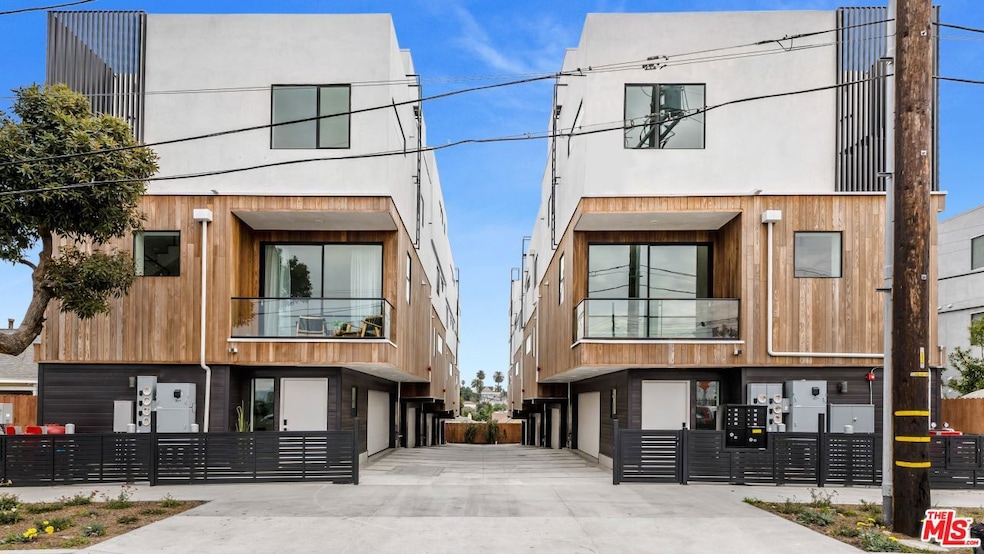 Sold $1,094,000 • Co-Listing Agent