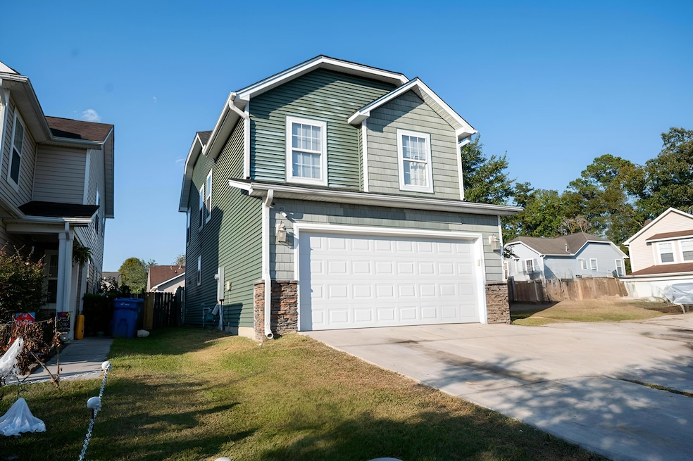 Sold $297,000 • Co-Listing Agent