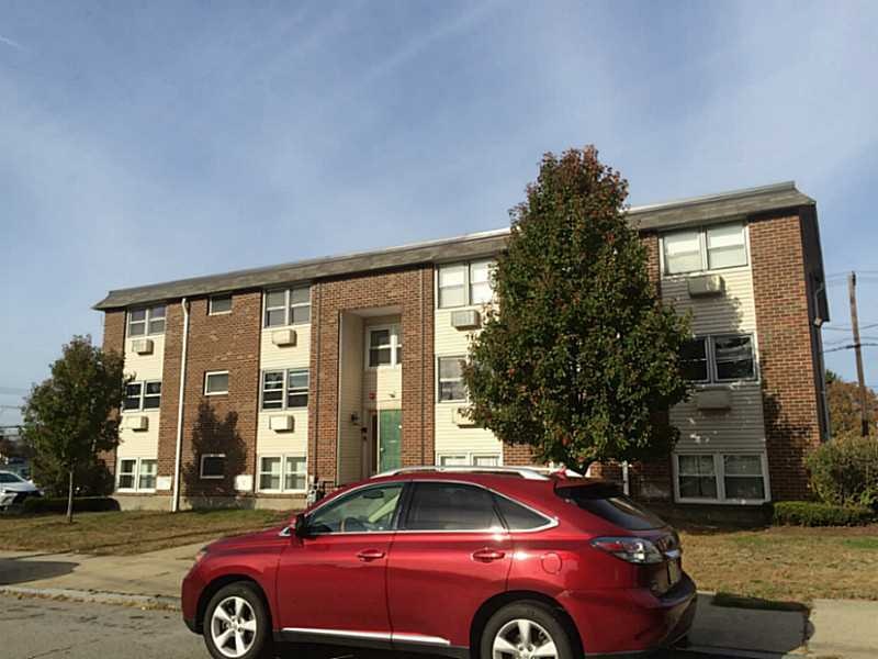 50 Carnation St unit B9, Pawtucket, RI 02860 - photo 1