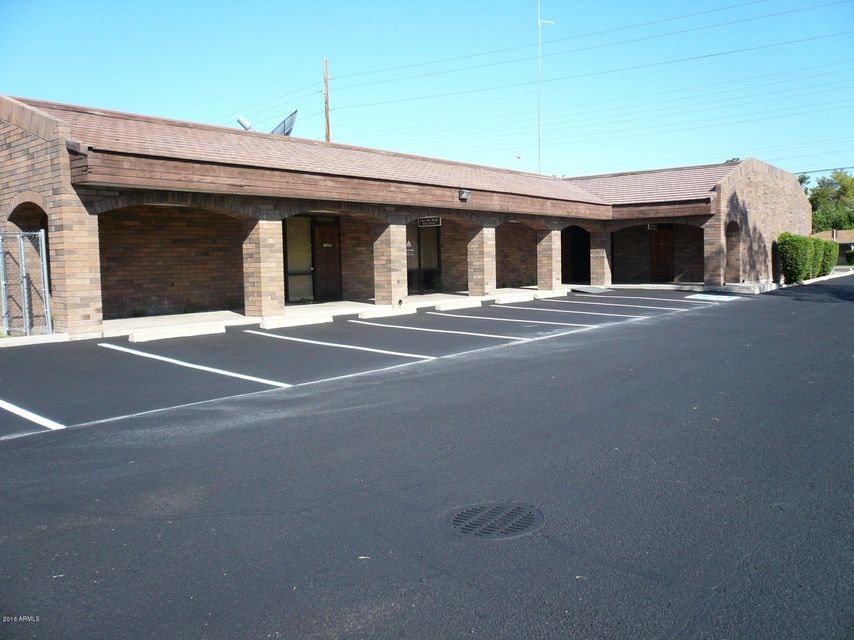 1045 E University Dr (Main)